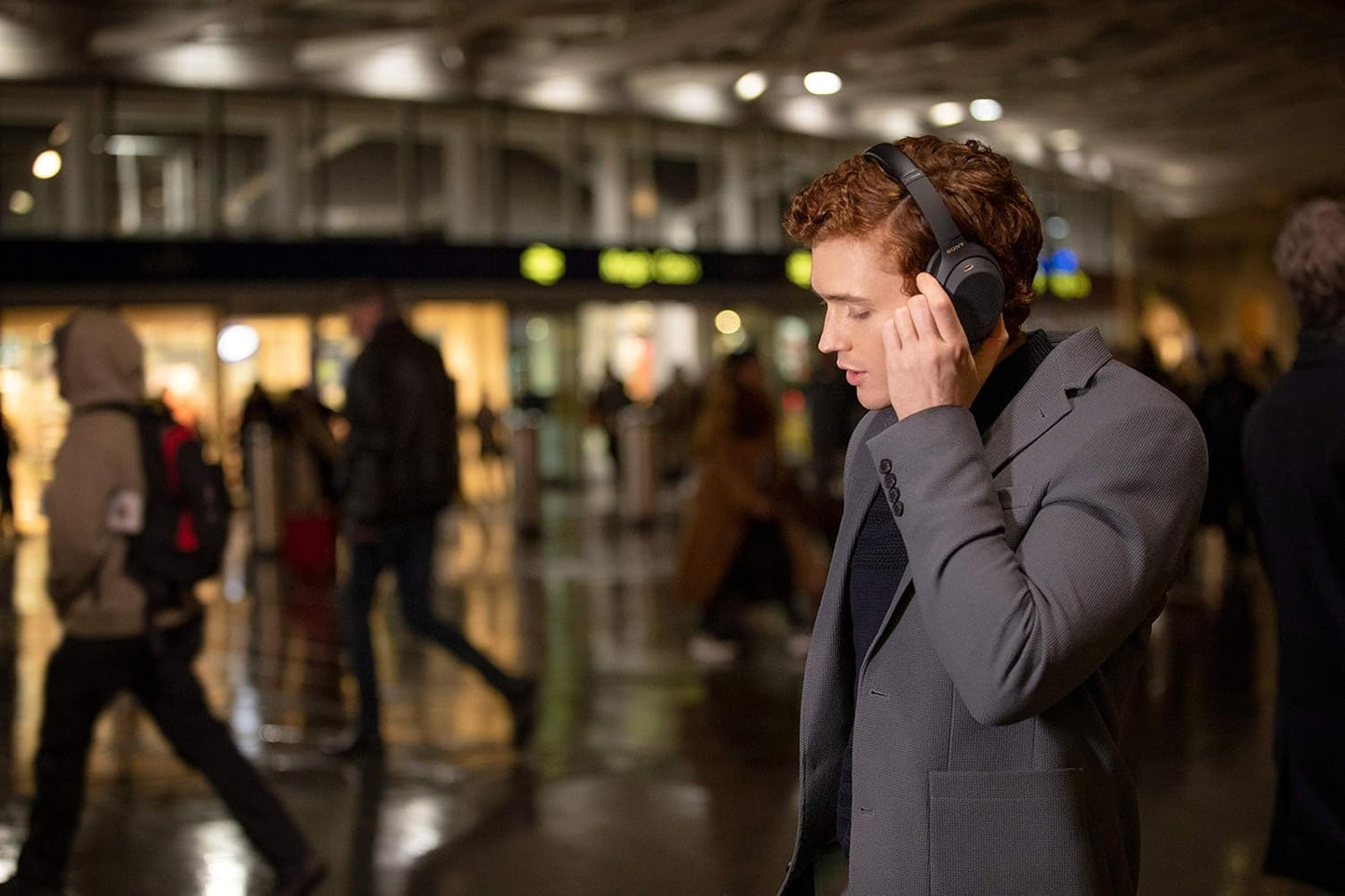 Sony WH-1000XM4 Wireless Noise-Cancelling Headphones