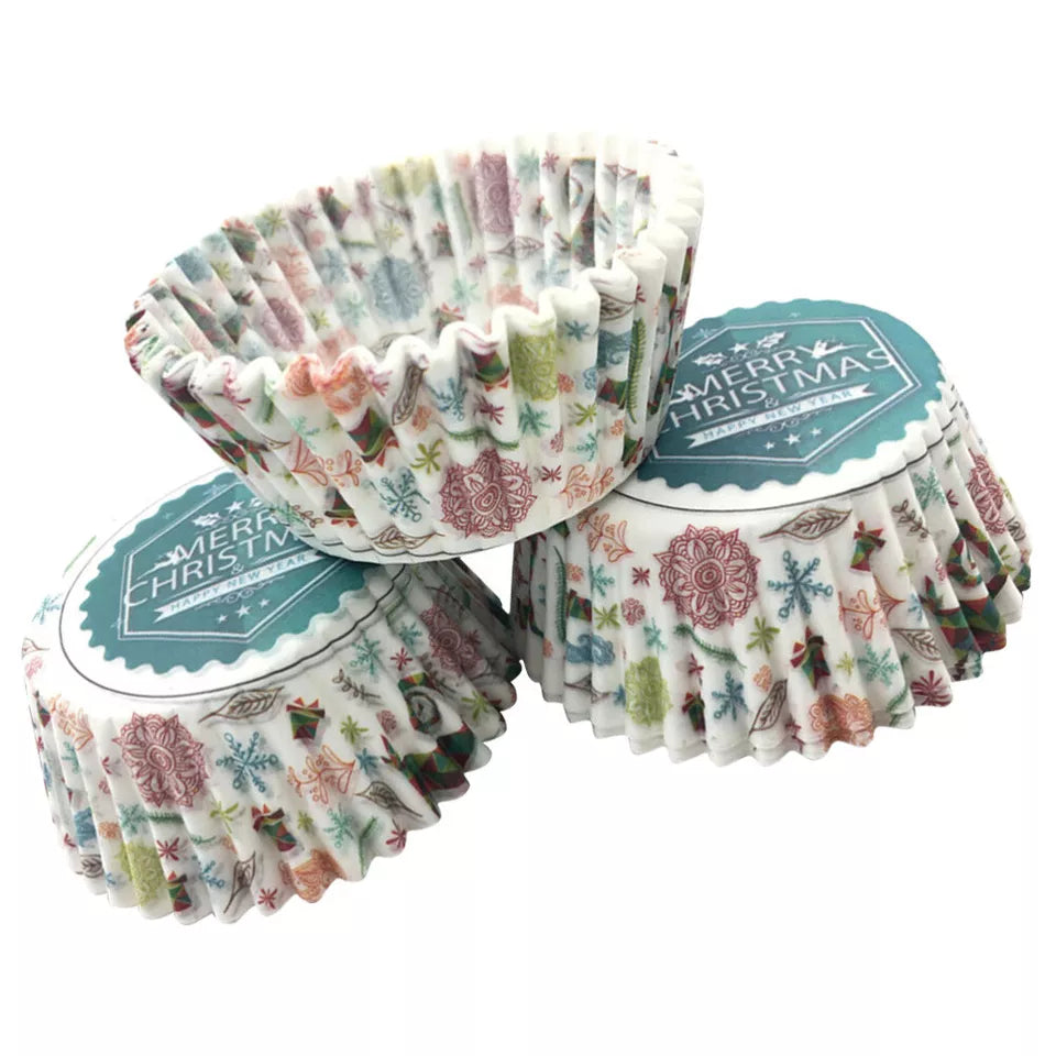 CLEARANCE- 100PCS Baking Liners Cups Snowman Cupcake Wrappers Christmas Party